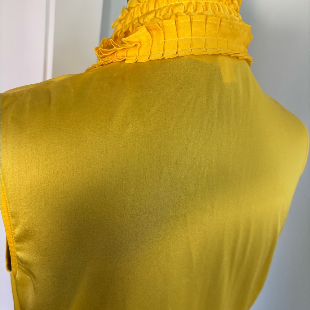 St. John Couture Yellow Ruffled silk Sleeveless Top 2 - Picture 6 of 14
